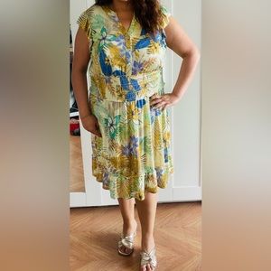 Floral print dress! Beautiful! Worn once !